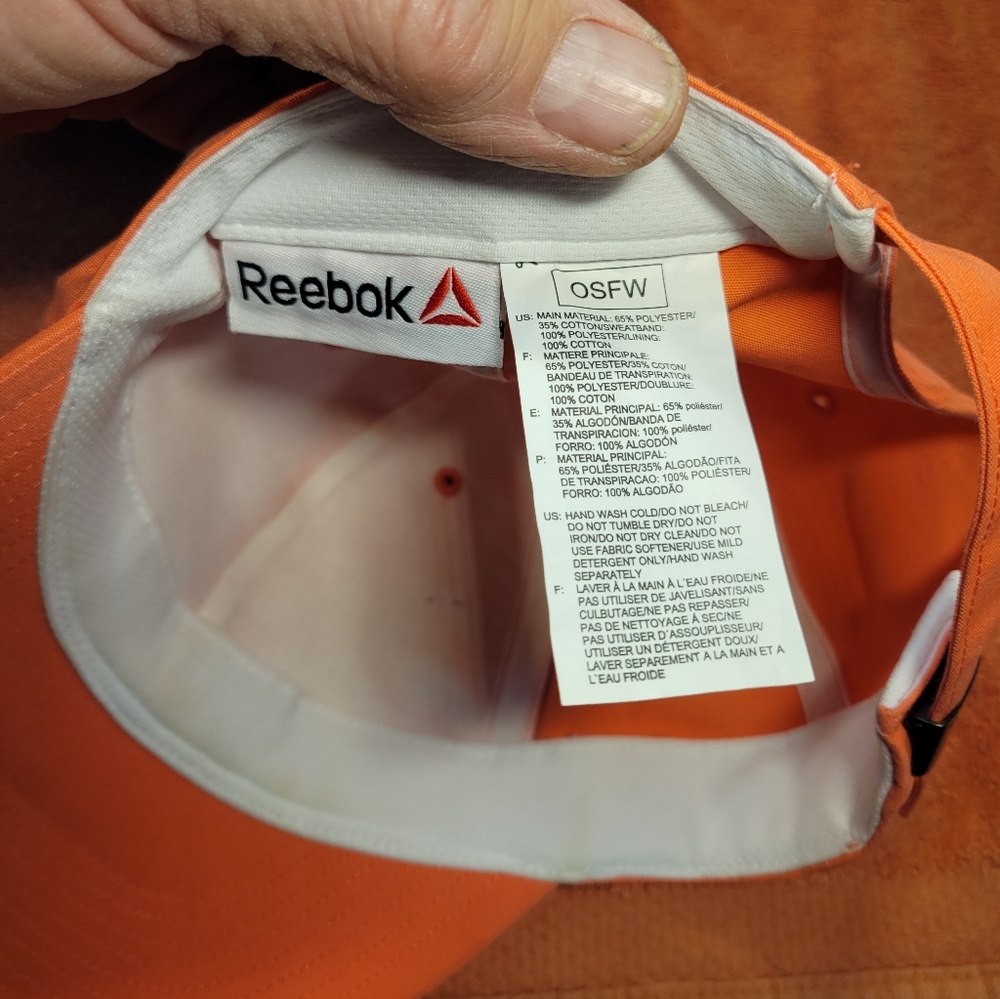 Ladies orange Reebok cap / hat. - Picture 7 of 7